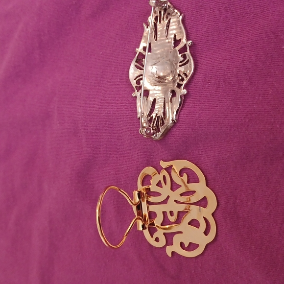 NWOT Ladies Pins - Picture 2 of 4